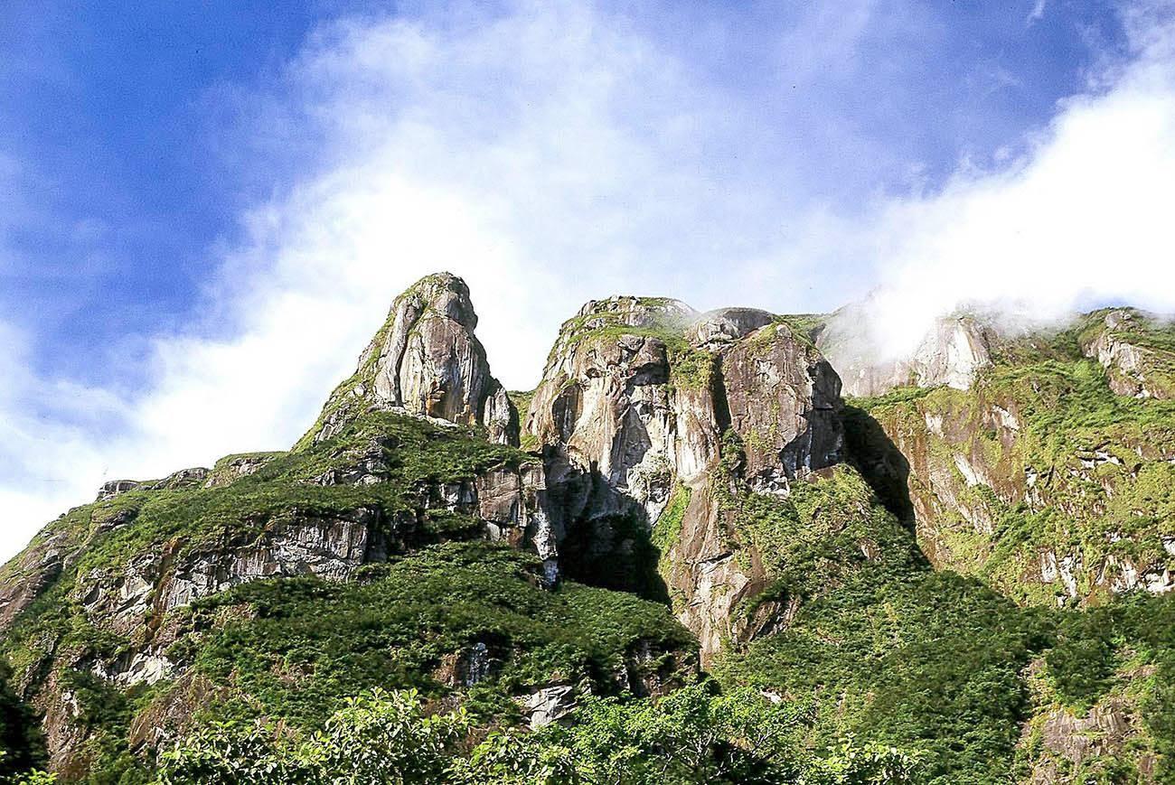 Pico Abrolhos